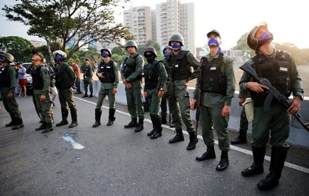 ΗΠΑ: Στηρίζουμε τον λαό της Βενεζουέλας – Ο στρατός να στηρίξει Γκουάιντο