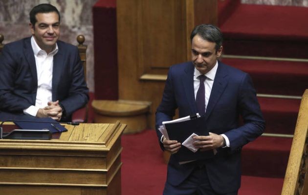 Δημοσκόπηση-«ευκολάκι»: Νικητής ο Τσίπρας απέναντι στον Μητσοτάκη στη Βουλή – Θετικό το πακέτο παροχών