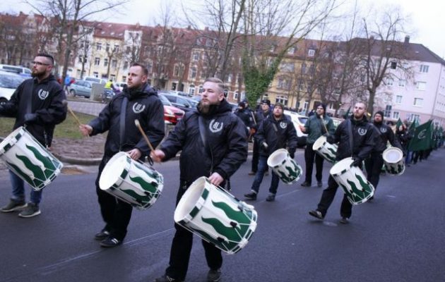 «Στρατός» 12.700 νεοναζί στη Γερμανία έτοιμος για βία