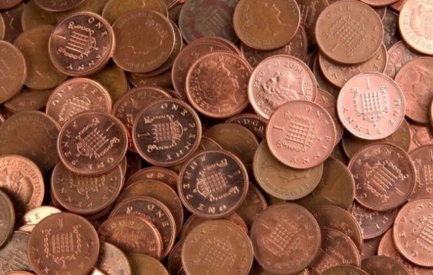 «Σώθηκαν» προς το παρόν οι βρετανικές πένες αν και σχεδόν κανένας δεν τις χρησιμοποιεί