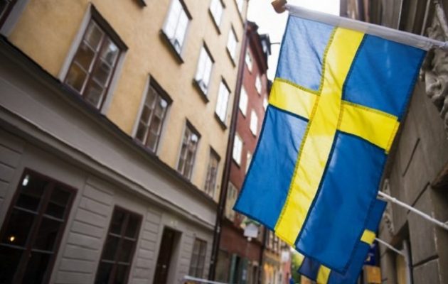 Η Σουηδία ξεμένει από μετρητά