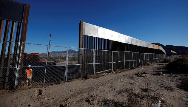 Οι ΗΠΑ δίνουν 1,5 δισεκατομμύριο για το τείχος στα σύνορα με το Μεξικό