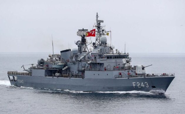 Δεκαεπτά τουρκικά πλοία «απέκλεισαν» Ρόδο και σύμπλεγμα Μεγίστης – Ακόμα δέκα πλέουν στο βόρειο Αιγαίο
