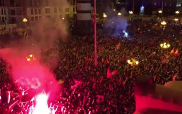 Φίλαθλοι στα Σκόπια φώναζαν το σύνθημα «Ποτέ Βόρεια – Μόνο Μακεδονία»