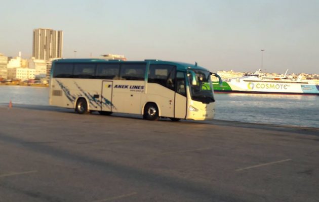 Χανιά: Εισπράκτορας κατέβασε από το λεωφορείο 15χρονο γιατί του έλειπαν 10 λεπτά για το εισιτήριο