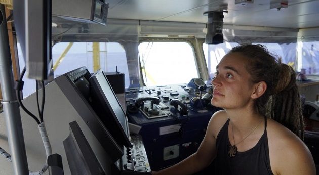 Πάνω από 1 εκατ. έχουν μαζευτεί για την απελευθέρωση της ακτιβίστριας καπετάνισσας