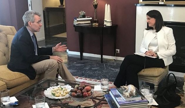 Κεραμέως και Πάιατ συμφώνησαν σε στρατηγικό διάλογο για την Παιδεία