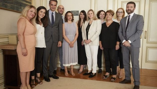 Ο Μητσοτάκης έδωσε όνομα στελέχους του ΠΑΣΟΚ σε αίθουσα του υπουργικού Συμβουλίου