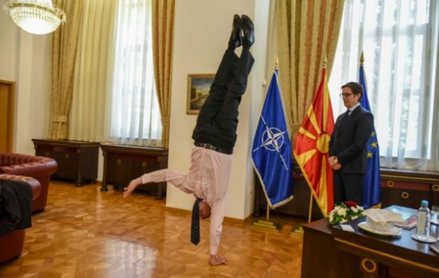 Ο πρεσβευτής του Ισραήλ στα Σκόπια έκανε κατακόρυφο μπροστά στον Πενταρόφσκι