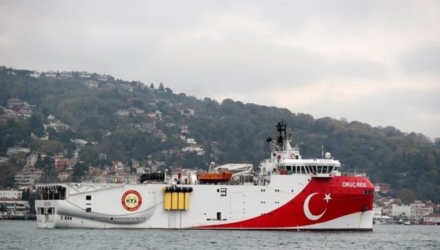 Η Τουρκία στέλνει το «Ορούτς Ρέι» για έρευνες στην ελληνική ΑΟΖ νότια του Καστελόριζου