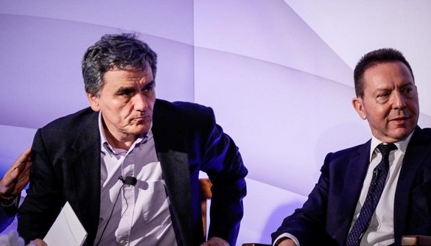 Τσακαλώτος κατά Στουρνάρα: Η ανεξαρτησία της ΤτΕ και ο… χαλίφης Ιζνογκούντ