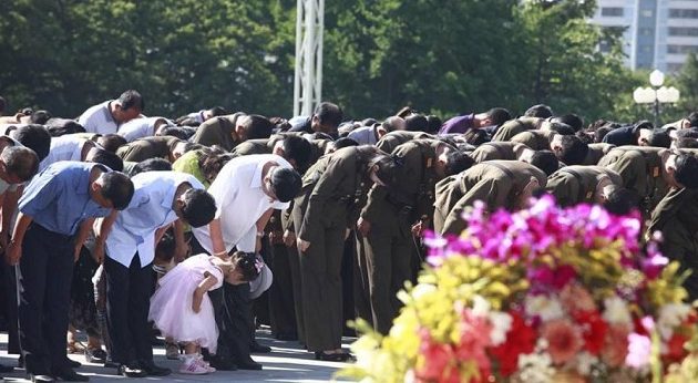 Γιατί «πάγωσε» για τρία λεπτά η Βόρεια Κορέα
