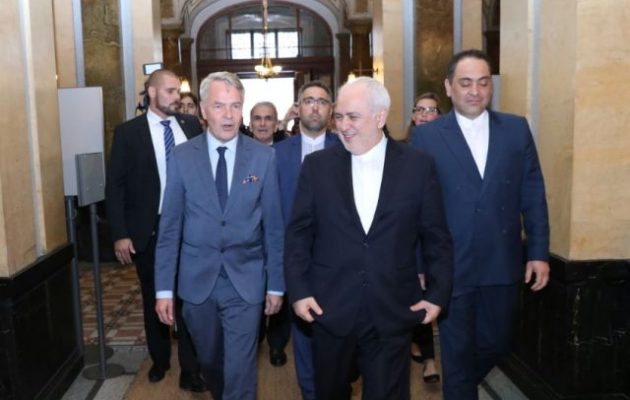 Ο Ζαρίφ απείλησε τις ΗΠΑ με «απρόβλεπτη» απάντηση του Ιράν