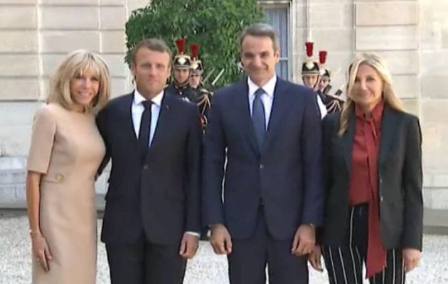 Στο Παρίσι με τον Μακρόν ο Μητσοτάκης