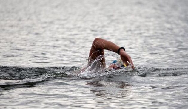 Μετανάστης έφτασε στη Σάμο κολυμπώντας από την Τουρκία