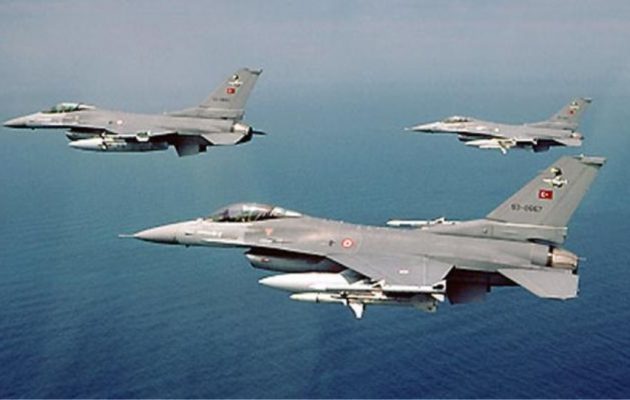 Τουρκικά F-16 εισήλθαν στο FIR Αθηνών και πέταξαν πάνω από Λειψούς και Αρκιούς