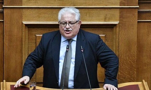 Κώστας Τζαβάρας: Η κατάργηση του ασύλου σύμφωνη με το γράμμα και το πνεύμα του Συντάγματος