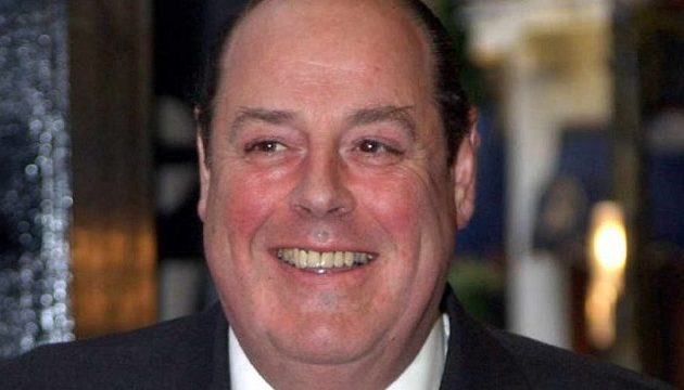 Βρετανία: Κατά του Τζόνσον και ο εγγονός του Ουίνστον Τσώρτσιλ – Απειλείται με διαγραφή