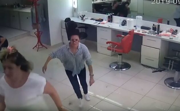 Στην Αλβανία δύσκολη η νύχτα μετά τον ισχυρό σεισμό (βίντεο)