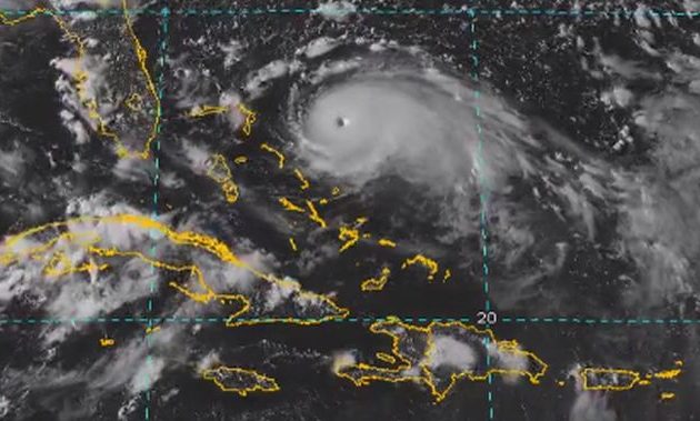 Ο τυφώνας Ντόριαν πλησιάζει απειλητικά τις Μπαχάμες