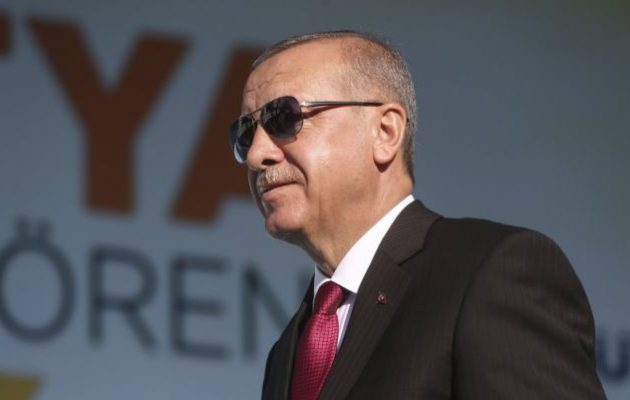 Εκτός ελέγχου ο Ερντογάν: Θα στείλω 5,5 εκ. πρόσφυγες στην Ευρώπη