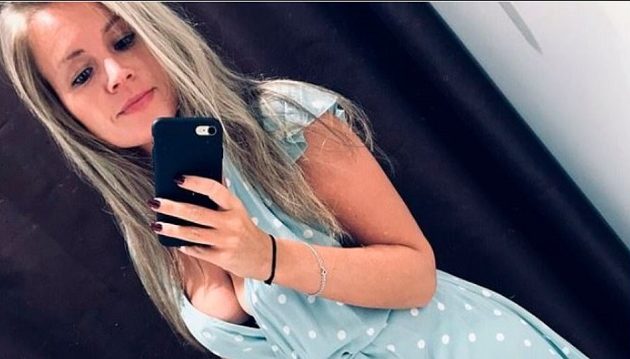 26χρονη πέθανε όταν έπεσε το κινητό της στην μπανιέρα ενώ έκανε μπάνιο