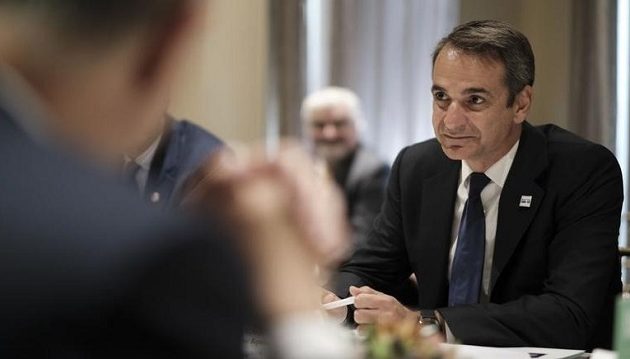 Μητσοτάκης στο Bloomberg: Η Τουρκία να κάνει περισσότερα στο προσφυγικό