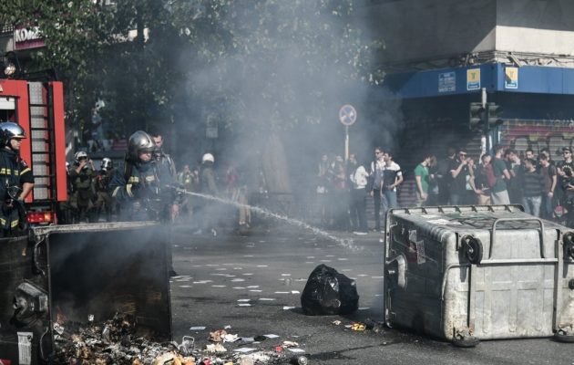 Η δικαιολογία της Αστυνομίας γιατί δεν επιχείρησε μέσα στην ΑΣΟΕΕ