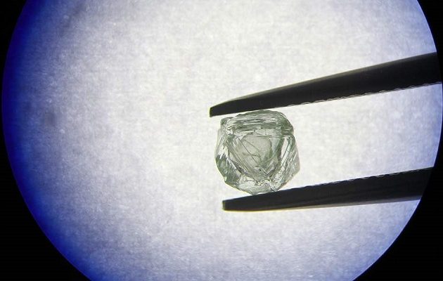 Βρέθηκε μοναδικό διπλό διαμάντι 800 εκατομμυρίων ετών