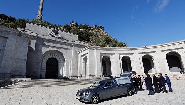 Σάντσεθ: Η εκταφή Φράνκο βάζει τέλος σε μια «ανωμαλία» για τη δημοκρατία