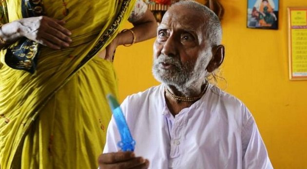 Ινδός 123 ετών αποκάλυψε το μυστικό της μακροζωίας και μας άφησε άφωνους
