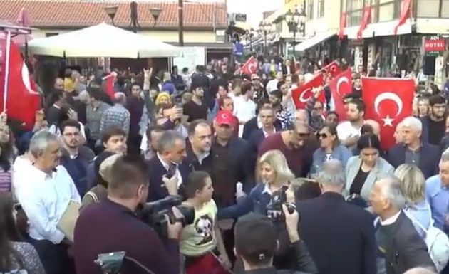 Η Βόρεια Μακεδονία ξανά στο στόχαστρο της Τουρκίας – Συλλαλητήριο Τούρκων στα Σκόπια