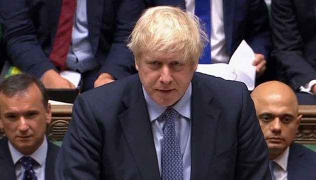 Η βρετανική Βουλή ενέκρινε τη διεξαγωγή πρόωρων εκλογών τον Δεκέμβριο