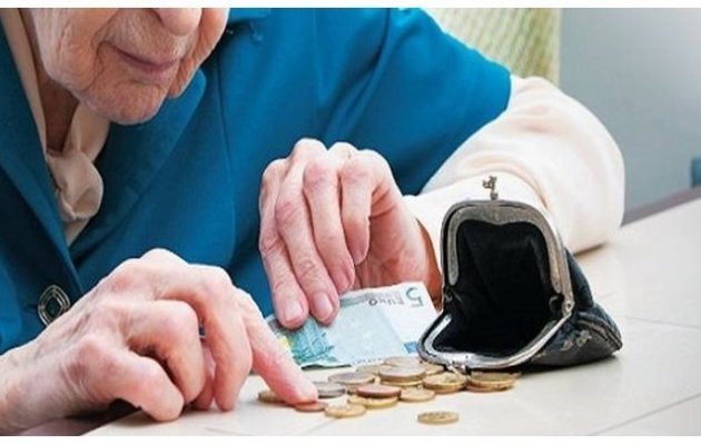 Σοκ για 20.000 συνταξιούχους: Ο Βρούτσης τους κόβει τις επικουρικές και ζητάει πίσω 8 εκατ. ευρώ