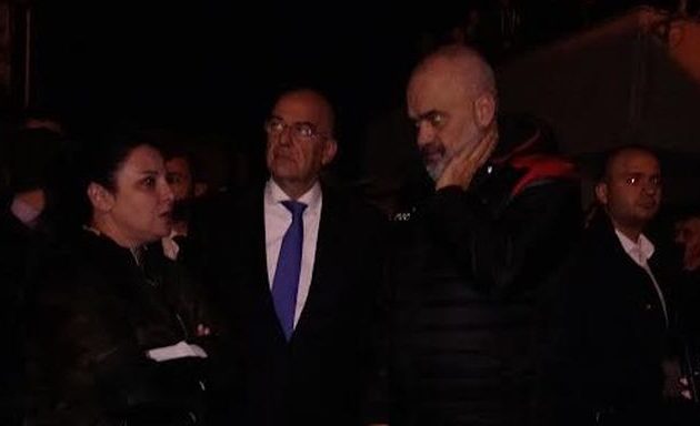 Αλβανία: Ο Δένδιας στα ερείπια του Δυρραχίου – Οι αναρτήσεις της Ελληνικής Πρεσβείας