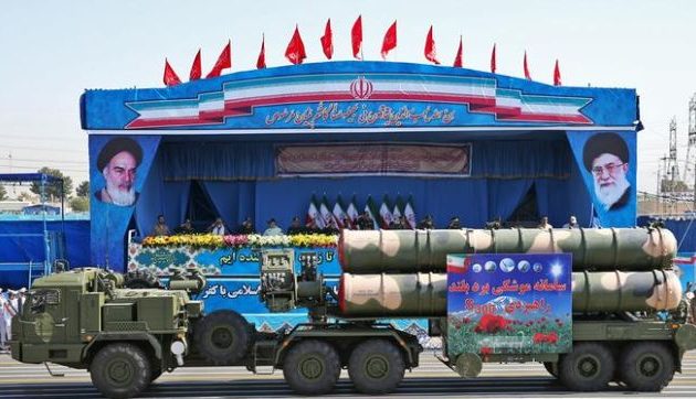 Τον Οκτώβριο 2020 λήγει το εμπάργκο όπλων στο Ιράν – Αγοράζει S-400, Τ-90 και Su-35