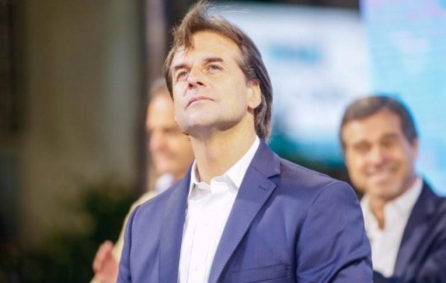 Ο συντηρητικός Λακάγιε Που εκλέγεται νέος Πρόεδρος της Ουρουγουάης