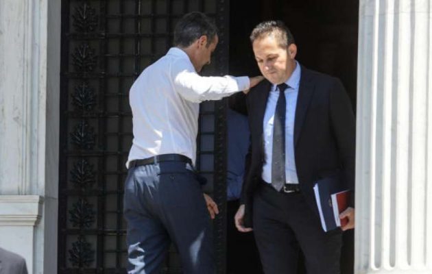 Τα ψέματα Πέτσα εκθέτουν τον Μητσοτάκη – Οι διαψεύσεις σε βίντεο – Άδειασμα Κεδίκογλου