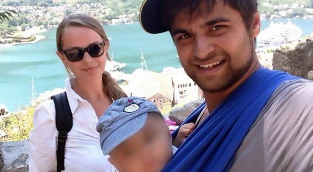 Ζευγάρι δημοσιογράφων βρέθηκε νεκρό στο κρεβάτι του από τον γιο του