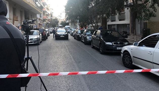 Δολοφονία Πετράλωνα: «Κάποια στιγμή θα γινόταν» – Τεμάχισε το νονό του με μπαλτά