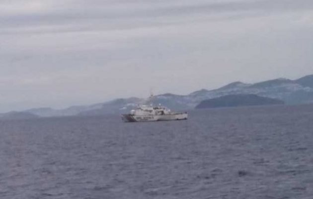 Έλληνες ψαράδες κατήγγειλαν ότι τους παρενόχλησε τουρκικό σκάφος στα Ίμια