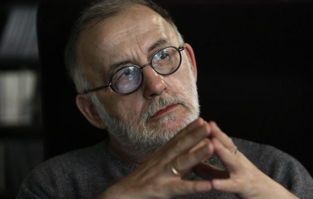 Δημοσία δαπάνη η κηδεία του Θάνου Μικρούτσικου