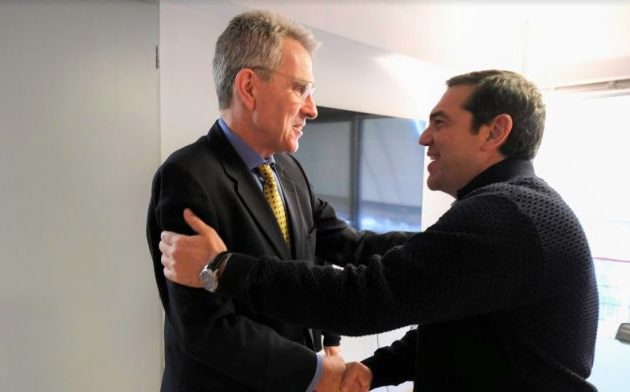 Ο Τζέφρι Πάιατ συναντήθηκε με τον Αλέξη Τσίπρα και συζήτησαν τα εθνικά θέματα