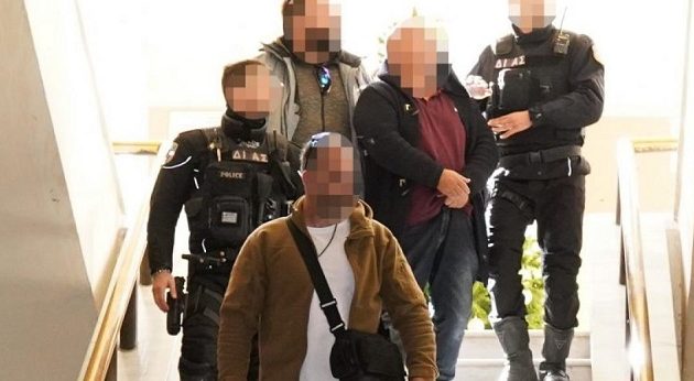 Ο 54χρονος που σκότωσε τη σύζυγό του την παρακολουθούσε με μαγνητόφωνο