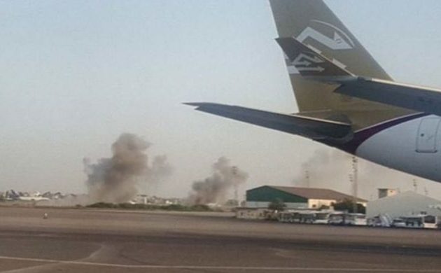Ο Λιβυκός Εθνικός Στρατός (LNA) έπληξε με πυραύλους το αεροδρόμιο της Τρίπολης