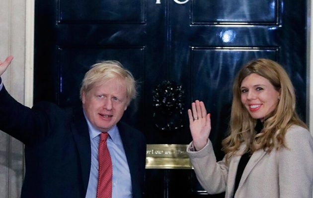 Βρετανία: Ο Μπόρις Τζόνσον θα γίνει μπαμπάς το καλοκαίρι και μετά θα παντρευτεί τη σύντροφο του