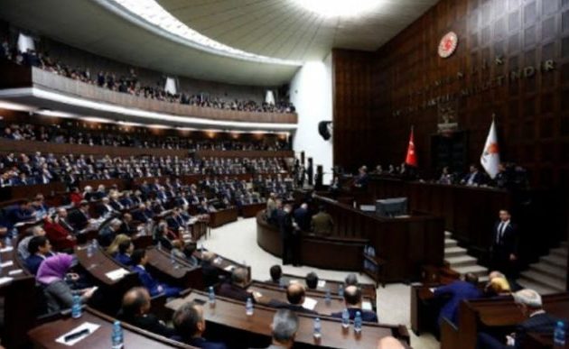 Άνδρας διέκοψε το… μεγαλείο του Ερντογάν: «Τα παιδιά μου πεινάνε – Βοήθησέ με!»