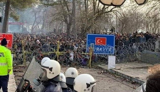 Άδωνις: Οργανωμένη επιχείριση του τουρκικού κράτους με στόχο την αποσταθεροποίηση της Ελλάδας