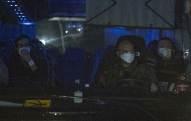 Κοροναϊός: Τι δήλωσε ο Έλληνας που γύρισε από τη Βουχάν και είναι σε καραντίνα στη Γαλλία