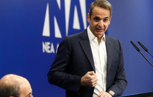 ΣΥΡΙΖΑ-ΠΣ: «Θα απαντήσει για τα φέσια στις τράπεζες ή θα κρυφτεί σαν κοινός μπαταχτσής ο κ. Μητσοτάκης;»